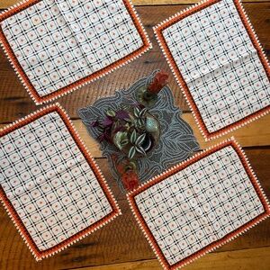 Vintage placemats, set of 4